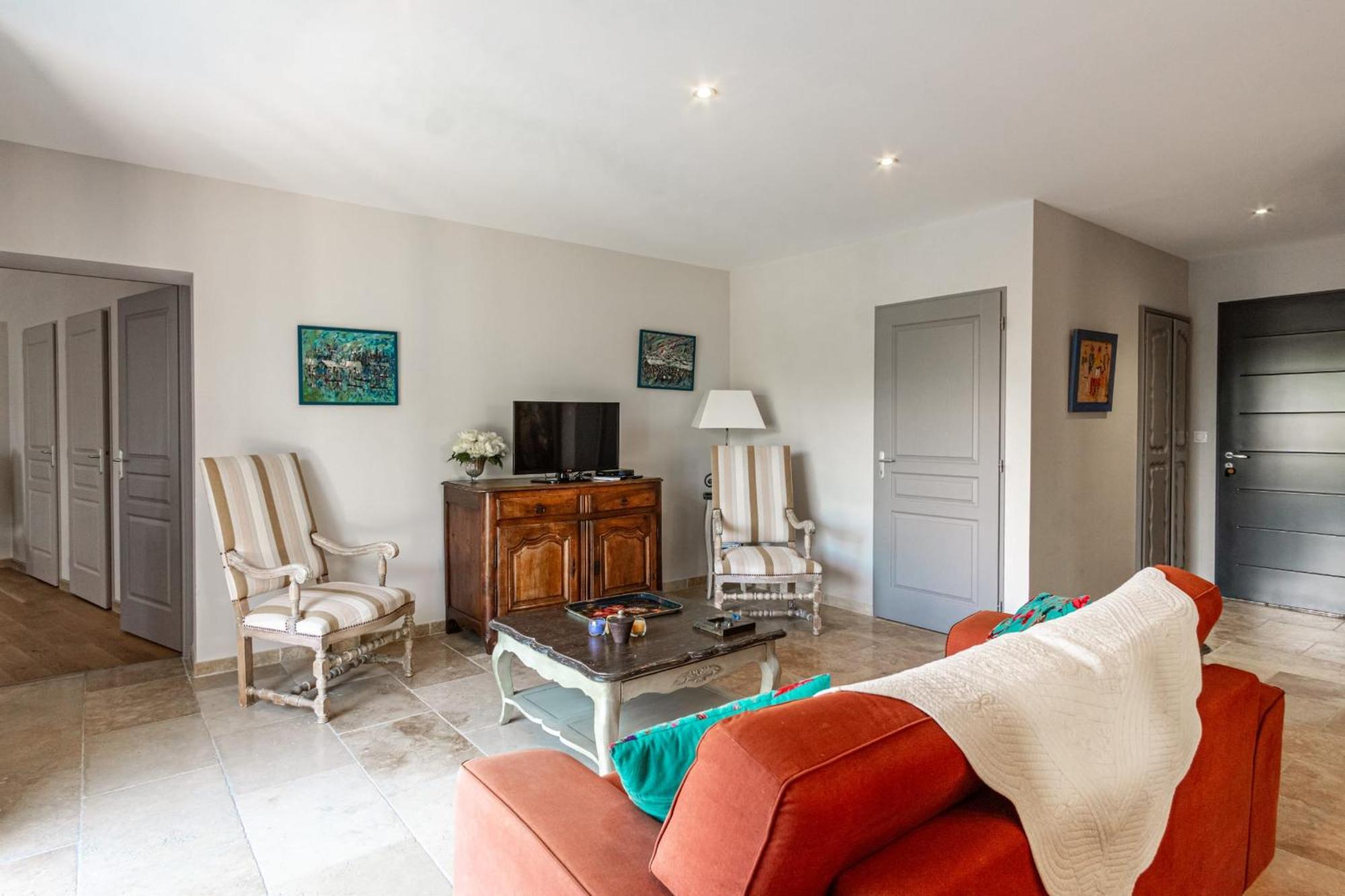 La Verdiere - Contemporary House With Garden And Private Pool L'Isle-sur-la-Sorgue Exterior photo